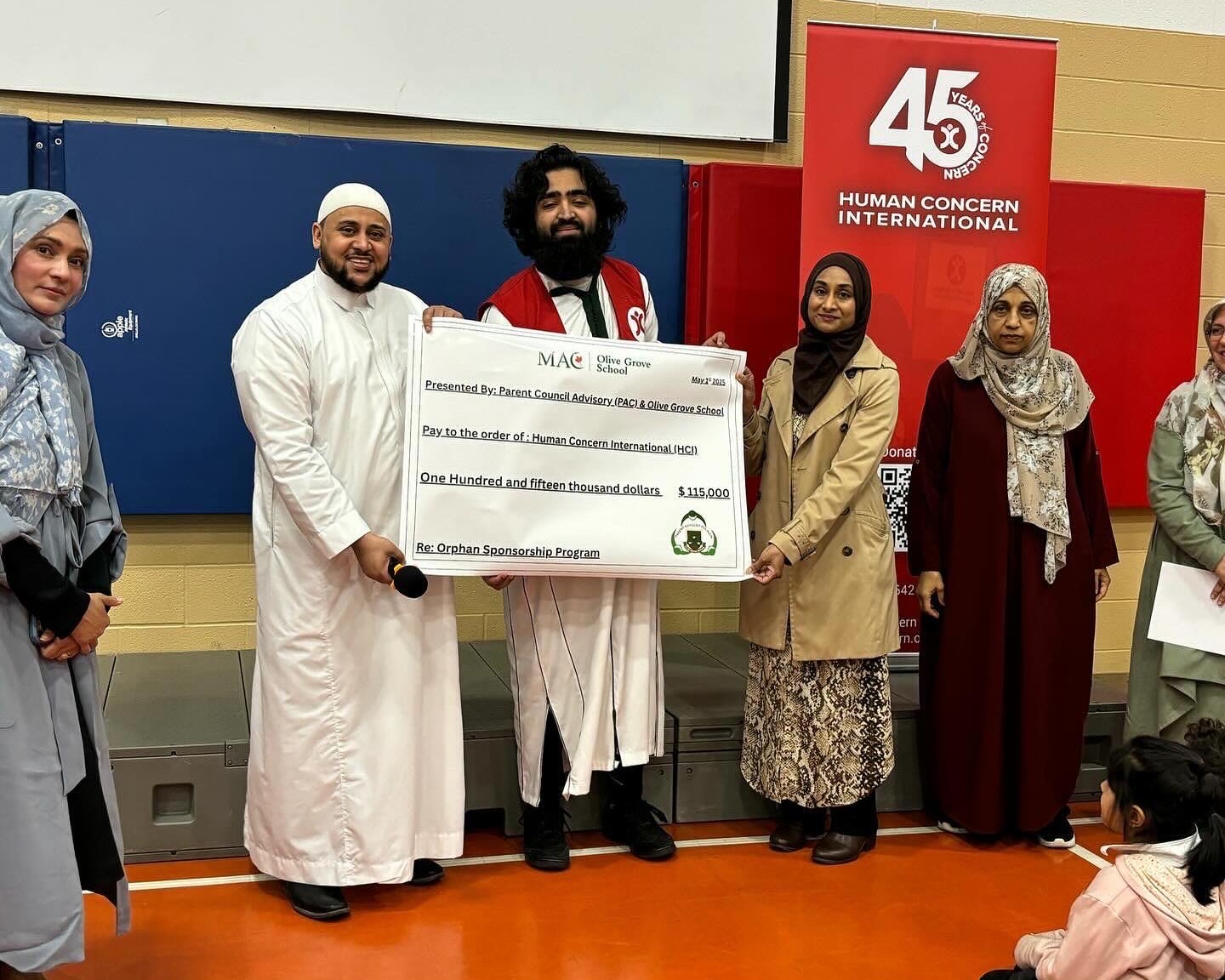 Du chagrin à l'espoir : les étudiants musulmans se rassemblent pour les enfants de Gaza