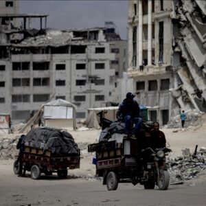 Les tirs des occupants israéliens transforment la matinée dans une école palestinienne en panique et effusion de sang