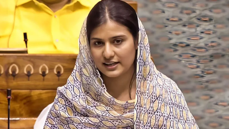 FIR contre la députée SP Iqra Hasan à Saharipur suite à une manifestation au bureau du DIG