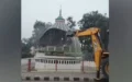 Deoria : des fidèles hindous blessés et bouleversés par la démolition de Mazar (sanctuaire)