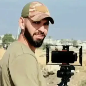Dix Palestiniens, dont un journaliste d'Al Jazeera, tués dans des frappes israéliennes sur Gaza