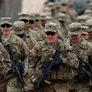 L'armée américaine cible les infrastructures civiles iraniennes alors que Trump menace d'attaquer plus largement les ponts et le réseau électrique
