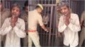 Rafiq, un homme d'Agra, met en lumière les routes pleines de nids-de-poule, détenu pour avoir traité CM Yogi de « takla »