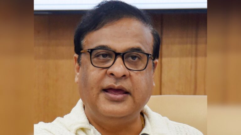 CM Himanta Biswa Sarma salue l'action de la police après le sauvetage de 55 bovins lors du raid de Changsari