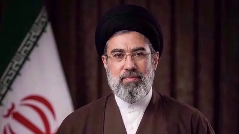 Khamenei appelle le monde musulman à affronter son « véritable ennemi » dans l’impasse américaine
