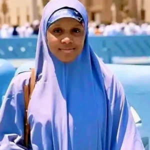Le président nigérian salue la victoire de la jeune fille de Gombe au concours coranique