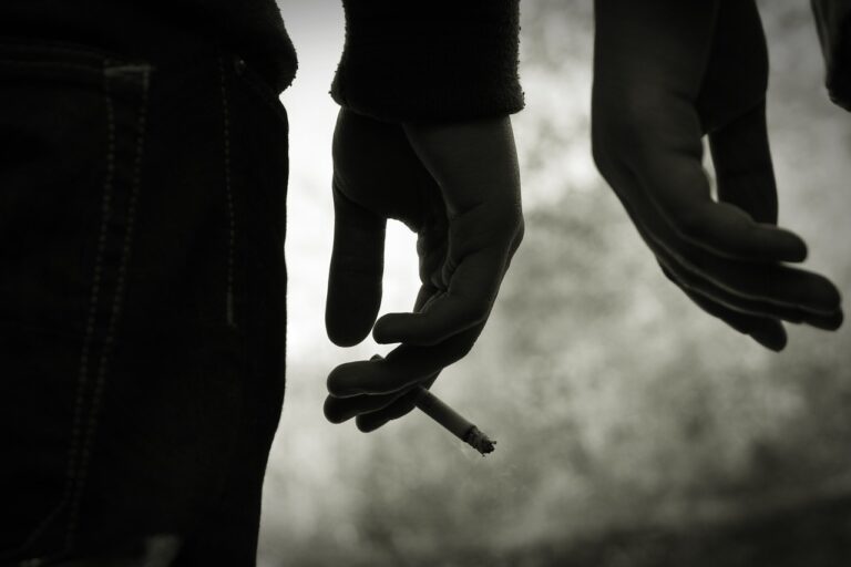 Comment élever des adolescents musulmans dans un monde de pornographie et de drogue