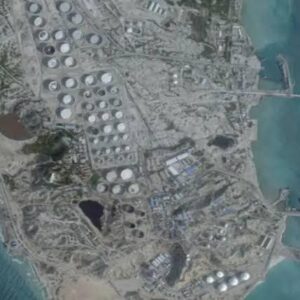 Un pétrolier iranien aurait été touché par des missiles au large de l'île de Kharg