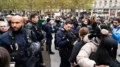 Les partis de gauche français contestent les restrictions de protestation alors que 70 000 policiers sont déployés